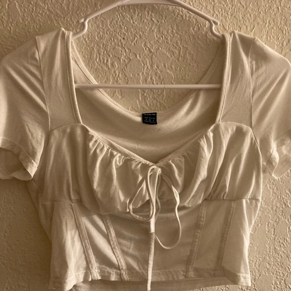 SHEIN crop/halter top - Picture 4 of 4